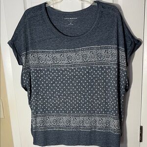 Lucky Brand NWOT geo print boho rolled cuff 
T shirt chambray blue soft 3X